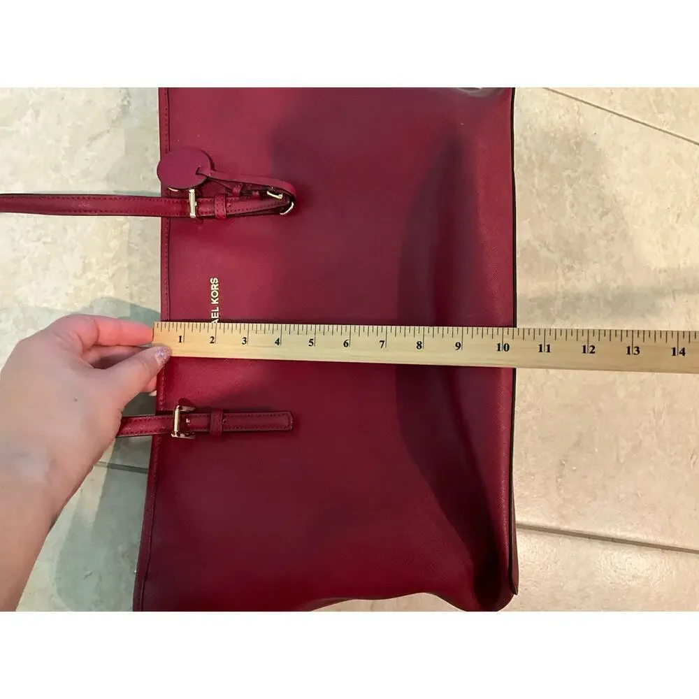 Michael Kors Women's Fashion Burgundy Leather Inner Zip Pocket Handbag Tote Bag‎